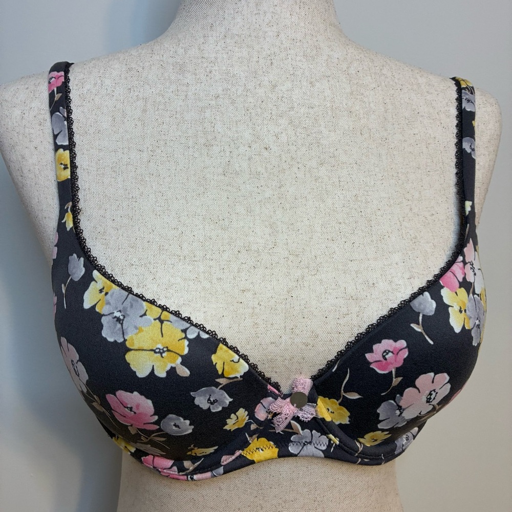Title: Victoria’s Secret Floral Print Lined Demi Bra 36B (NWT)